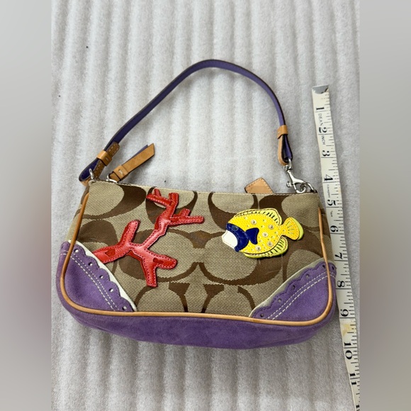Coach Womens Hobo H05Q-1491 Limited Edition Signature Applique Fish Purse $ 228 - Picture 1 of 7